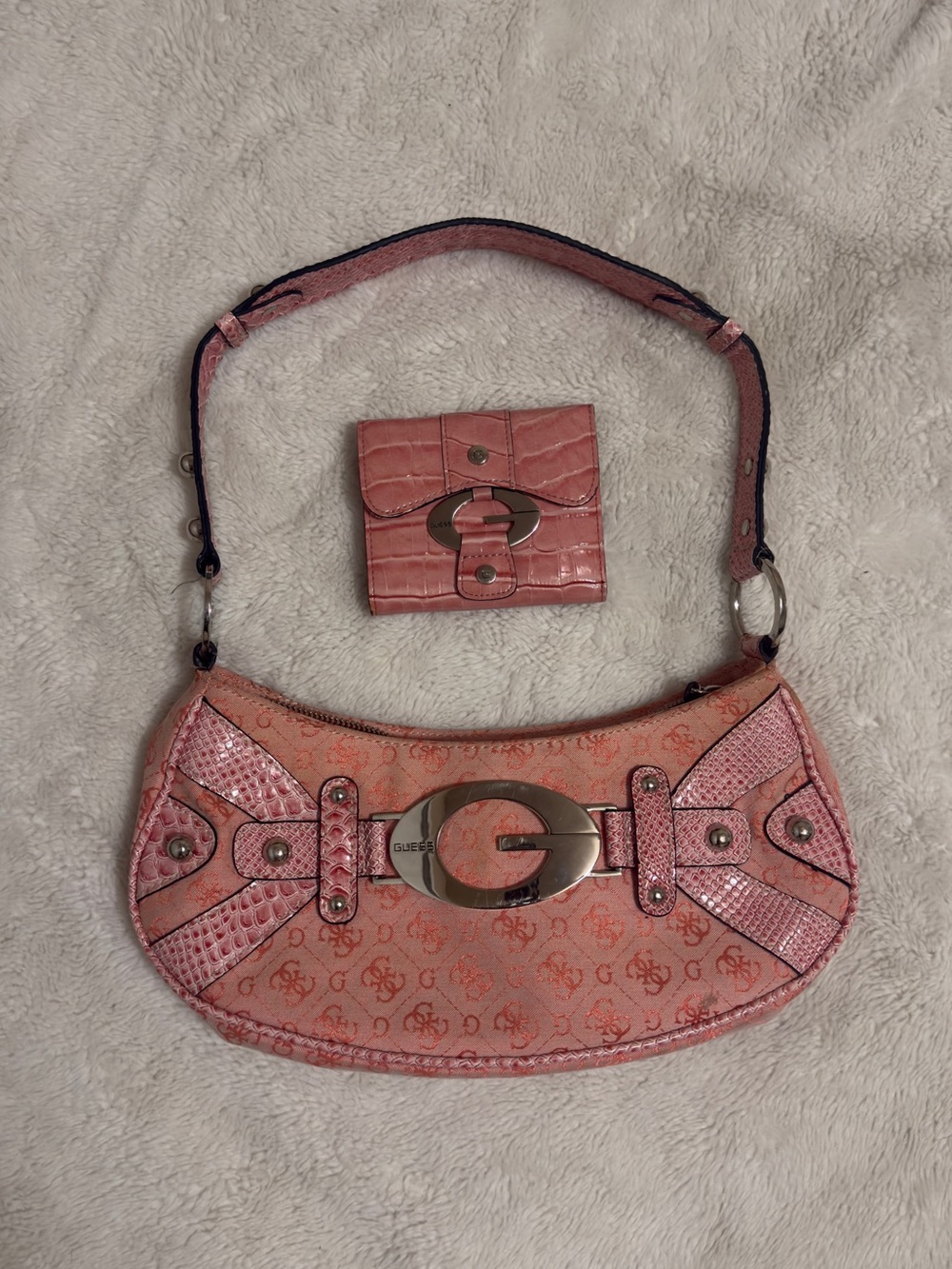 vintage Y2K Pink Monogram Guess Shoulder Bag and Wallet Set
